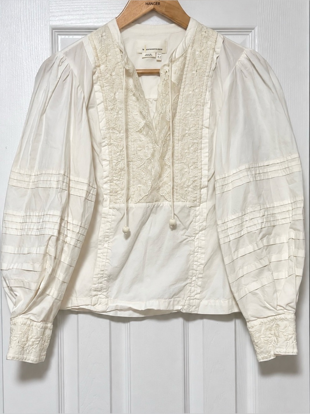 Anthropologie Delilah Pleated Lace Peasant Blouse Ivory Embroidered Size 4 NWOT
